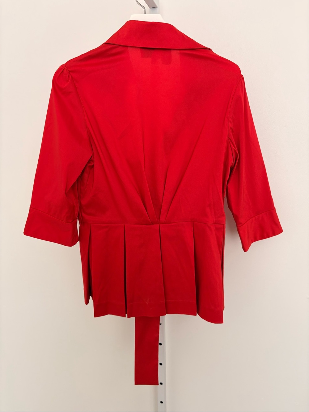 Donna Ricco Collection Bright Red Jacket - Picture 3 of 3